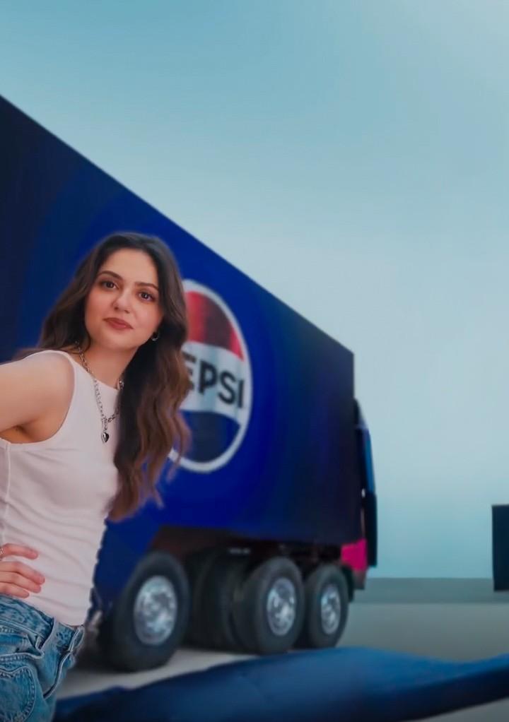 Aneet and Ahaan Paparazzi Moment