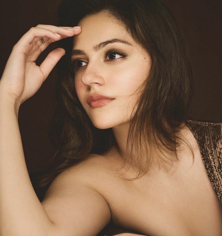 Aneer padda at red carpt 